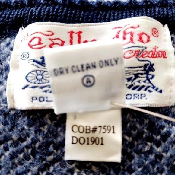 VTG Tally Ho 100% Wool Button Cardigan Sweater Blue Small Made in Hong Kong EUC - Picture 9 of 10